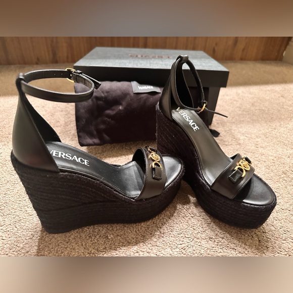 Versace Medusa ‘95 Leather Wedge Sandals size 36 - Picture 7 of 9